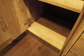 Шкаф для белья «Пилигрим» (Дуб Каньон светлый, Фон серый) в Таврическом - tavricheskoe.katalogmebeli.com | фото 5
